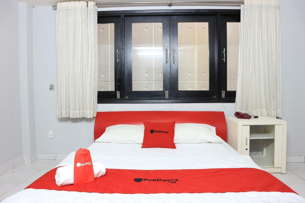 Reddoorz Near Gia Dinh International Hospital Hotel TP. Hồ Chí Minh Ngoại thất bức ảnh