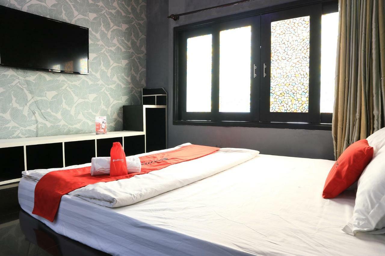 Reddoorz Near Gia Dinh International Hospital Hotel TP. Hồ Chí Minh Ngoại thất bức ảnh